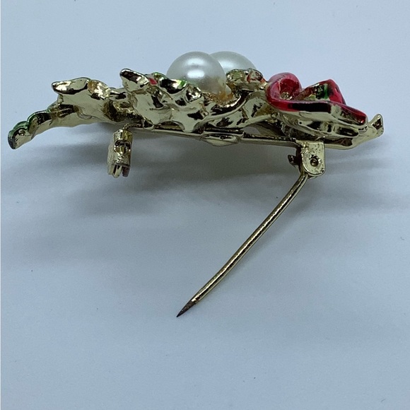 Holly Brooch with Pearls - Picture 3 of 5